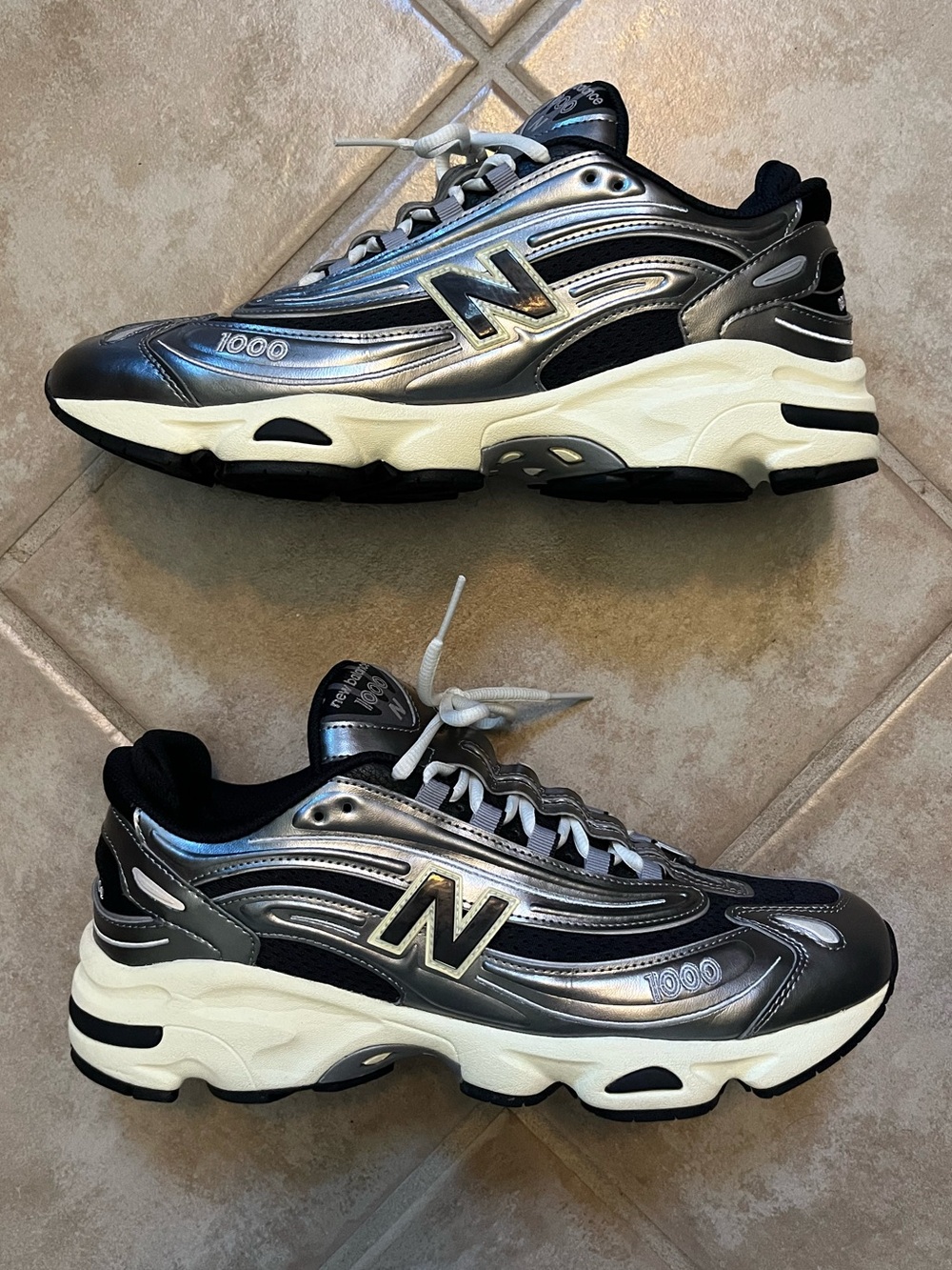 1000 ‘SILVER METALLIC’